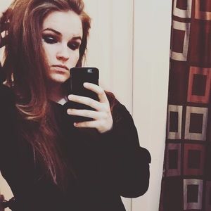 Meet your Posher, Izzy